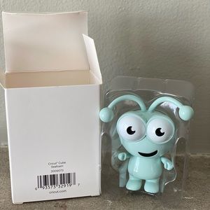NEW CRICUT CUTIE COLLECTABLE - Seafoam.
